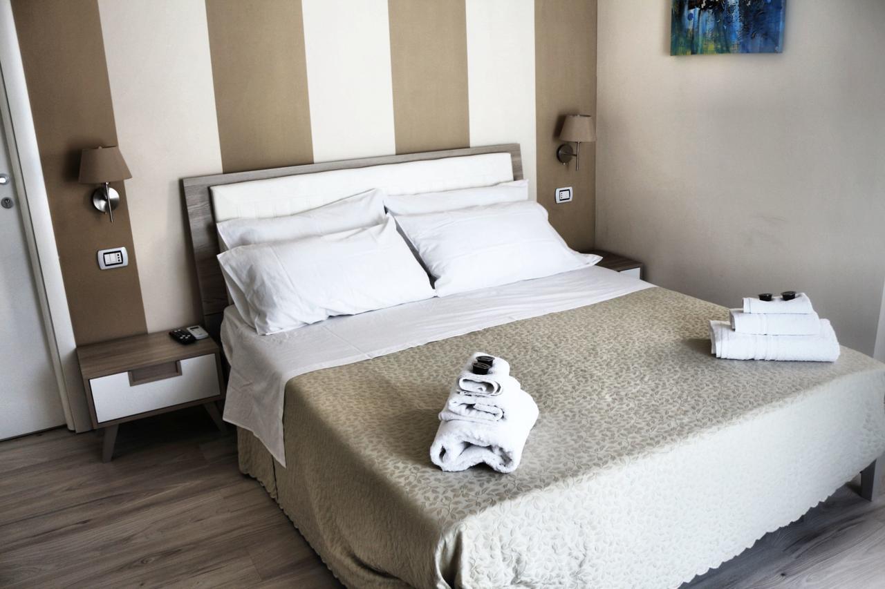 Donna Melina Bed & Breakfast Mileto Exterior photo